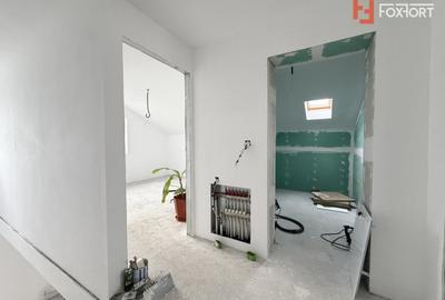 Duplex cu 3 camere cu Canalizare în Moșnița Veche - 7