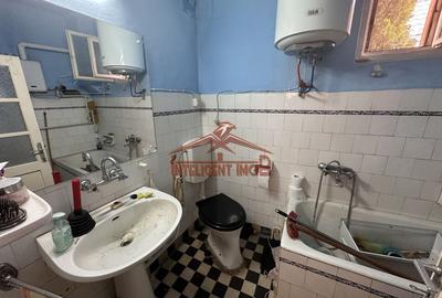 Casă cu 3 camere cu Canalizare în Central - 12