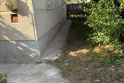 Casă cu 3 camere cu Teren 800 Mp în Central