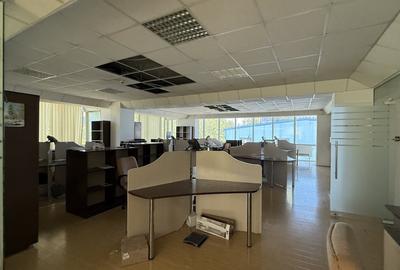 Birou, de 1,600 mp, în Zona Industrială - 12