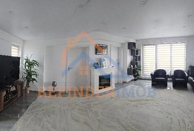 Apartament cu 3 camere nedecomandat, mobilat în Berceni