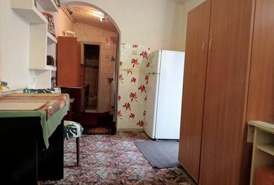 Garsonieră decomandată în Pieptănari