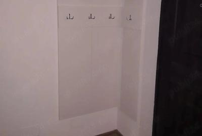 Apartament cu 2 camere semidecomandat în Baza 3 - 2