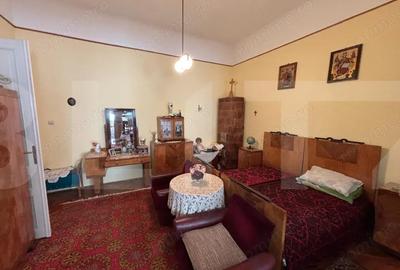 Apartament cu 4 camere semidecomandat în Central - 6