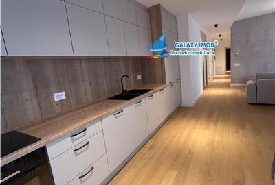 Apartament cu 4 camere, mobilat în Central