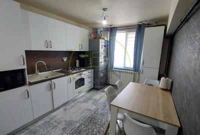 Apartament cu 3 camere semidecomandat, mobilat în Craiovița Nouă - 4