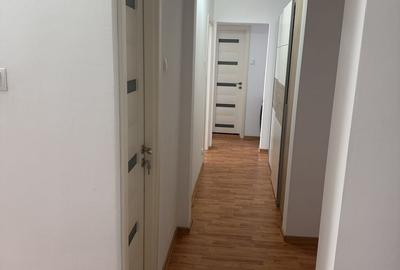 Apartament cu 3 camere decomandat în Eremia - 3