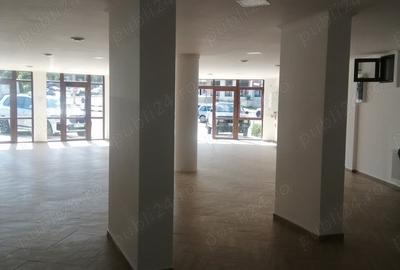 Spațiu comercial, de 200 mp, în Central - 2