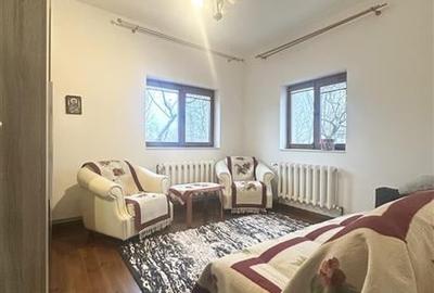 Casă individuală cu 6 camere cu Canalizare în Poiana - 10