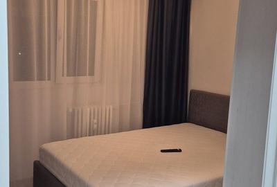 Apartament cu 2 camere decomandat în Podu Roș - 2
