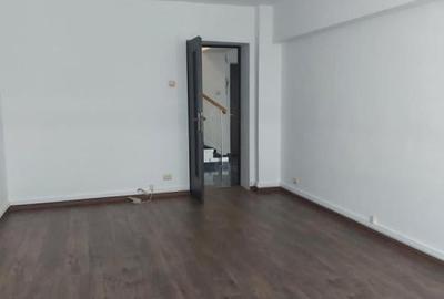 Apartament cu 5 camere, mobilat în Decebal - 11