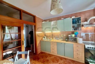 Apartament cu 3 camere în Nerva Traian
