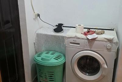 Garsonieră decomandată în Horia