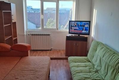 Garsonieră decomandată în Central - 5