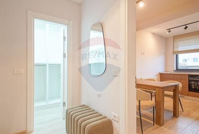 Apartament cu 3 camere decomandat, mobilat în Tractorul - 24