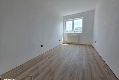 Apartament cu 3 camere decomandat în Obor