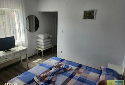 Casă cu 7 camere cu Teren 300 Mp în Nord
