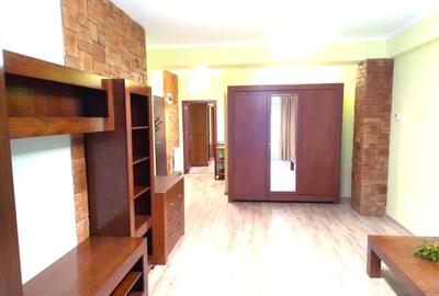 Apartament cu 2 camere decomandat, mobilat în Central - 1
