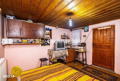 Casă cu 4 camere în Căldăraru