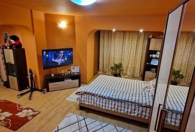 Apartament cu 3 camere decomandat în Țiglina 1