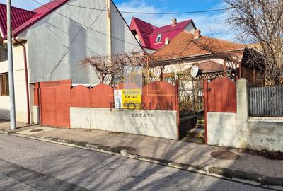 Casă individuală cu 3 camere cu Canalizare în Ultracentral - 2