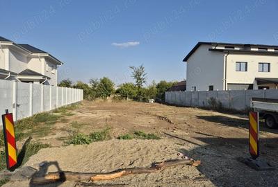 Teren de 550 mp, în Prajila