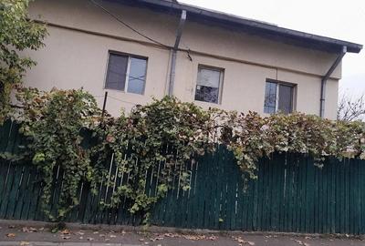 Casă cu 4 camere cu Teren 245 Mp în Giurgiului
