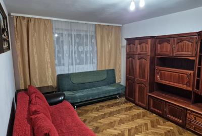 Garsonieră decomandată în Micro 17