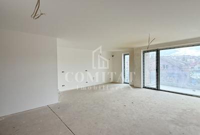 Apartament cu 3 camere semidecomandat în Gheorgheni