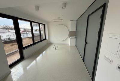 Spațiu comercial, de 270 mp, în Central