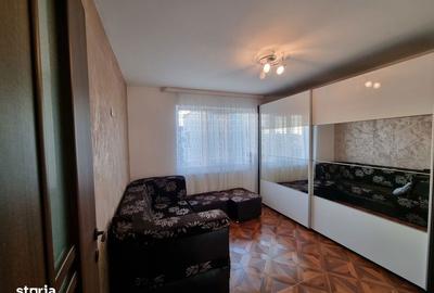 Apartament cu 3 camere în 9 Mai - 5