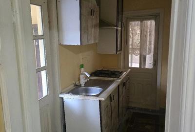 Casă cu 2 camere cu Teren 140 Mp în Central - 3