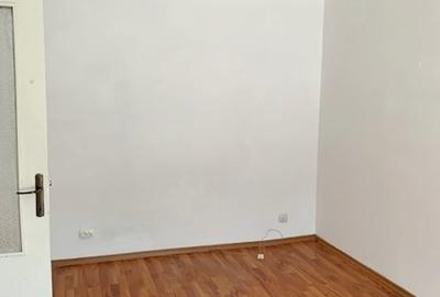 Spațiu comercial, de 35 mp, în Central - 7