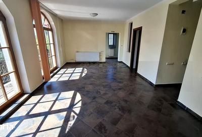 Apartament cu 3 camere în Grigorescu