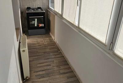Apartament cu 2 camere decomandat în Exterior Vest