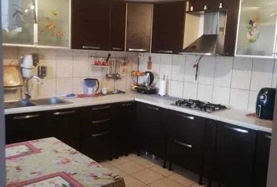 Casă cu 5 camere cu Teren 2100 Mp în Malu cu Flori - 7
