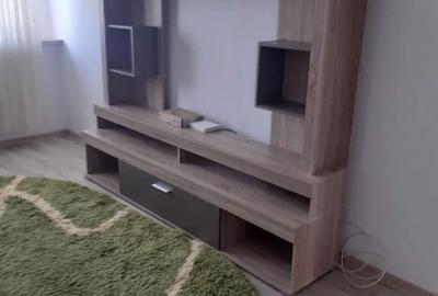 Apartament cu 3 camere în Central - 1