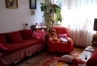Apartament cu 2 camere semidecomandat în Hipodrom