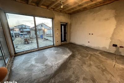 Casă cu 4 camere cu Teren 250 Mp în Vânători