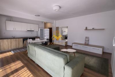 Apartament cu 2 camere semidecomandat, mobilat în Iris