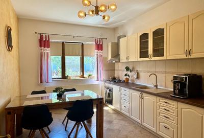 Casă individuală cu 5 camere cu Teren 600 Mp în Lunei