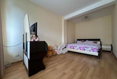 Apartament cu 3 camere semidecomandat, mobilat în Sud - 11