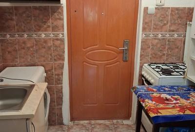 Garsonieră decomandată în Rogerius