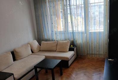 Apartament cu 2 camere decomandat în Berceni