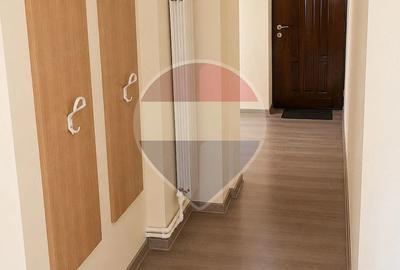 Apartament cu 3 camere decomandat în Păcurari