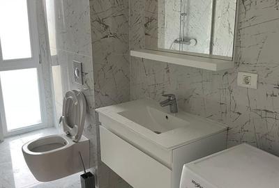 Apartament cu 4 camere decomandat în Băneasa