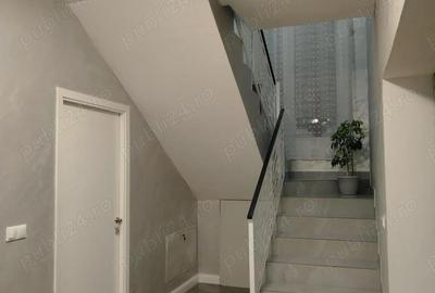 Casă cu 4 camere cu Teren 471 Mp în Central - 3