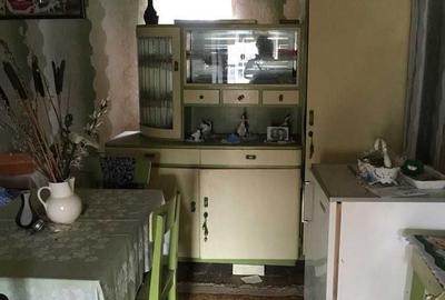 Casă cu 3 camere în Central