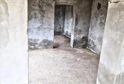 Casă cu 3 camere cu Teren 2522 Mp în Central - 3