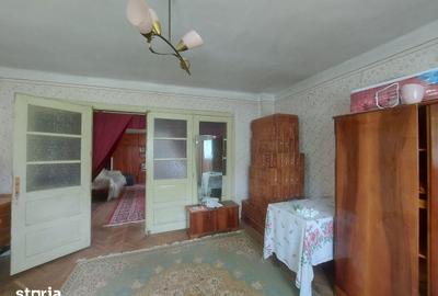 Casă cu 3 camere cu Teren 4000 Mp în Cetățeni - 12